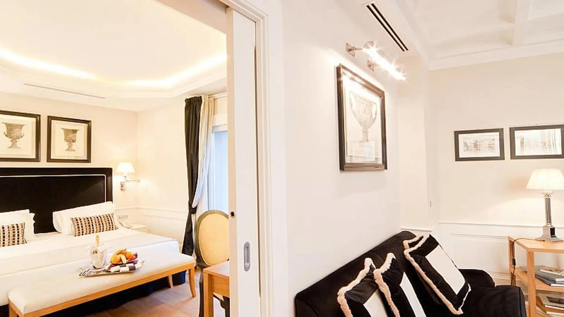 Hotel Trevi Palace Luxury Inn Rome