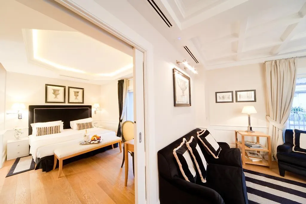 Trevi Palace Luxury Inn Rome