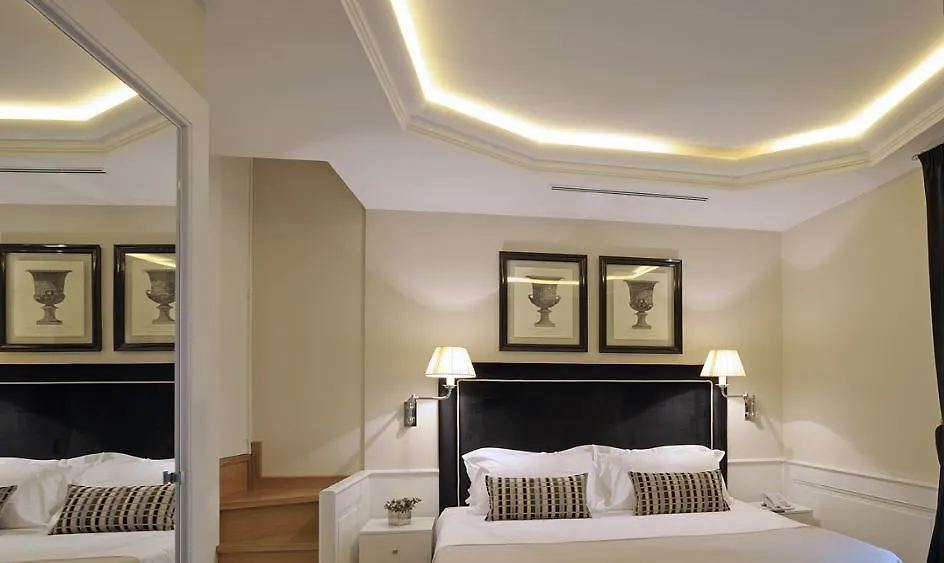 Trevi Palace Luxury Inn Rome Italy