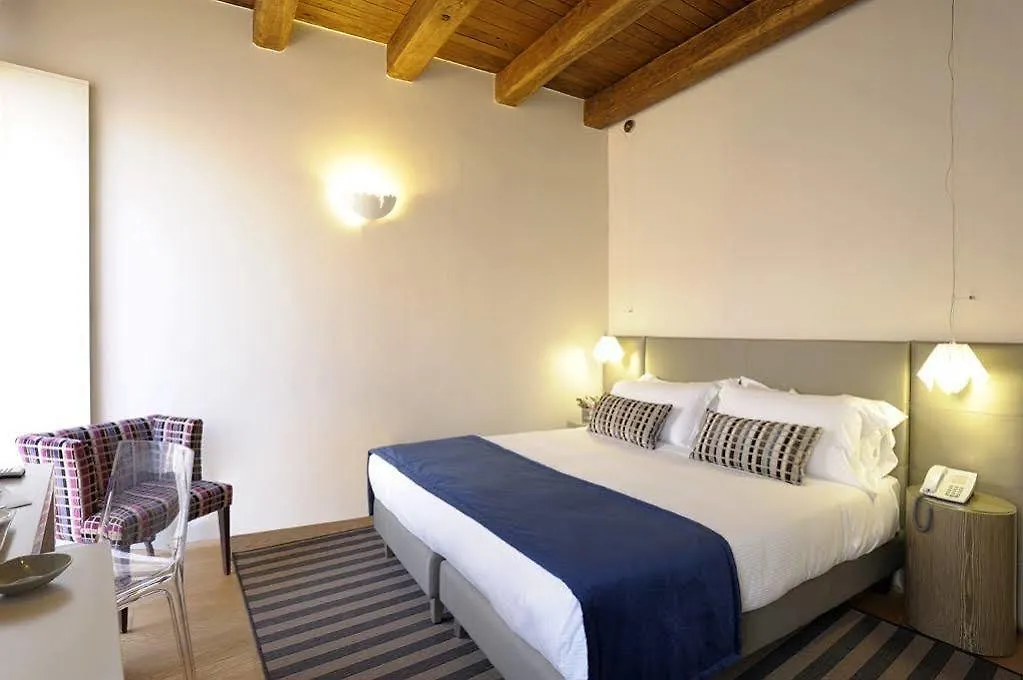 Trevi Palace Luxury Inn Rome Hotel