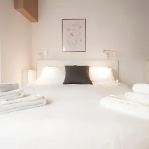 Easy Explore - Ambrogiohost Apartamento Bolonia