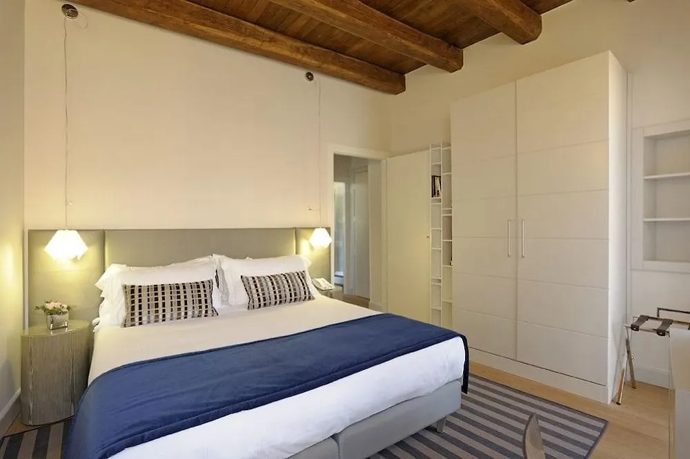 Trevi Palace Luxury Inn Roma Itália