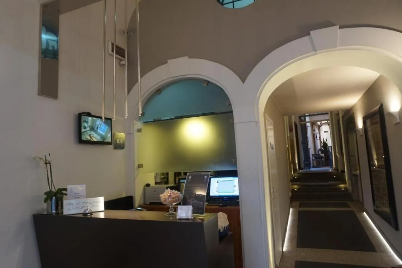 Trevi Palace Luxury Inn Roma Hotel